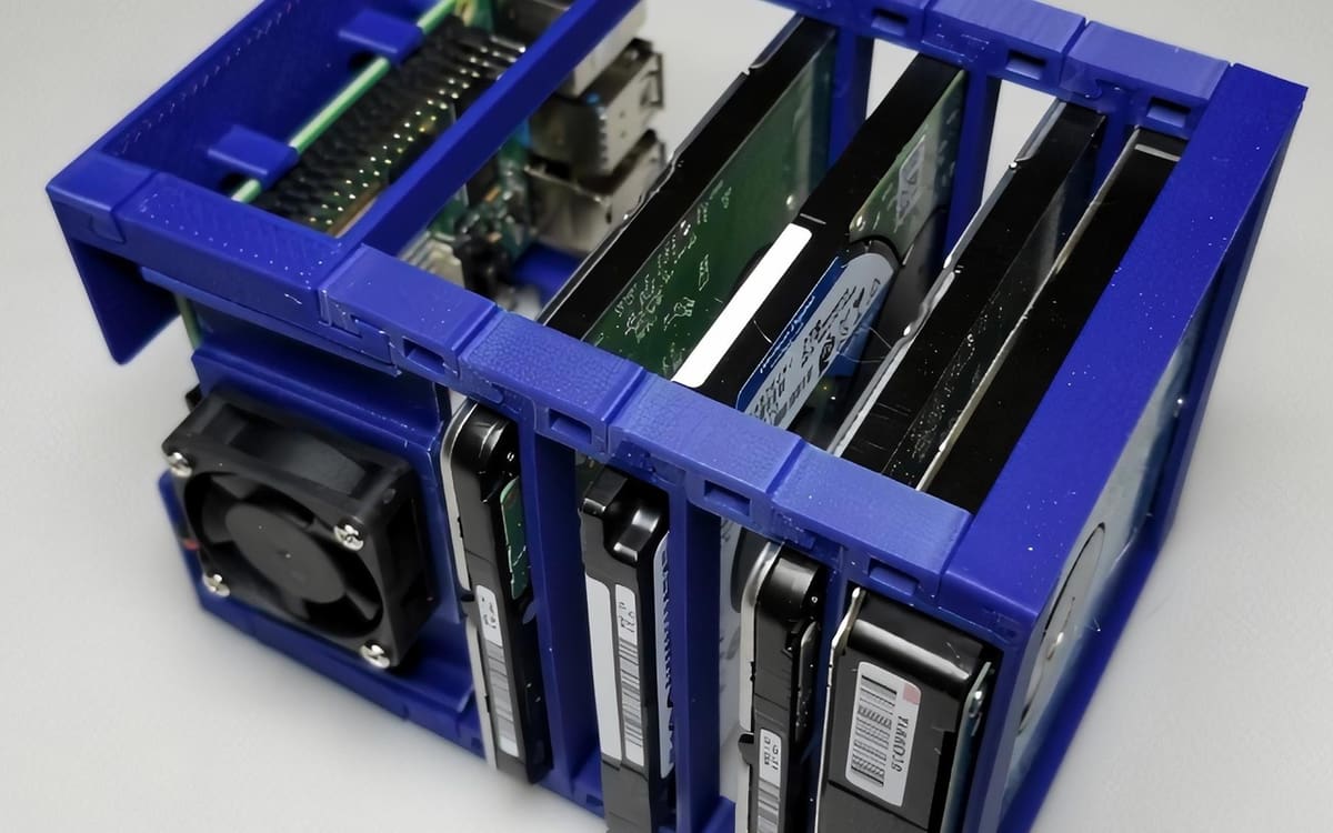 A modular Raspberry Pi NAS case