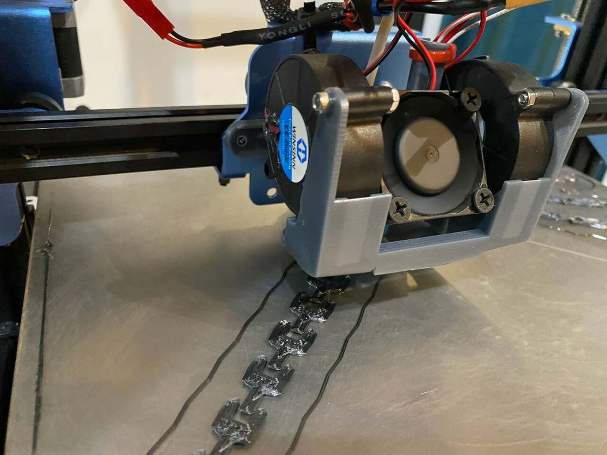 Compatible with dual blowers for maximum cooling