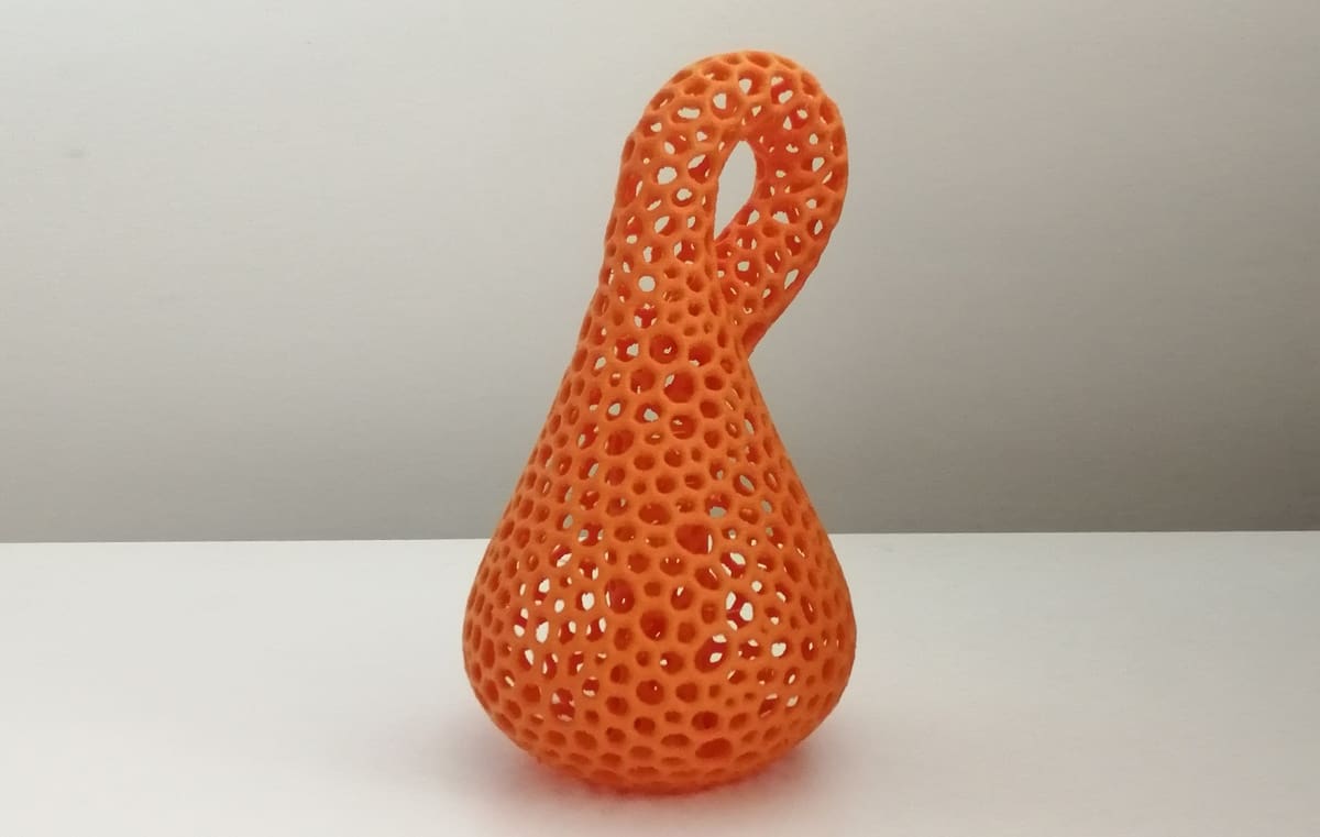 A Voronoi redesign of the classic Klein bottle