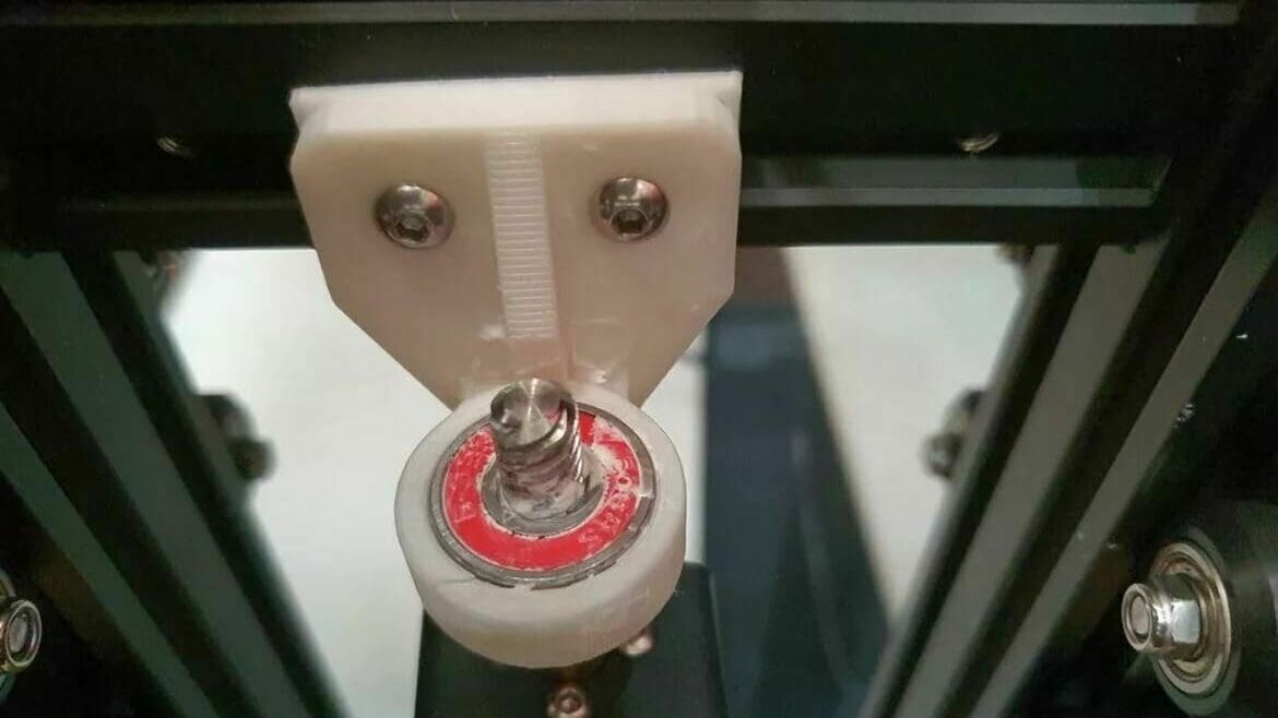 A Z-axis stabilizer holds and aligns your Z-axis lead screw in place