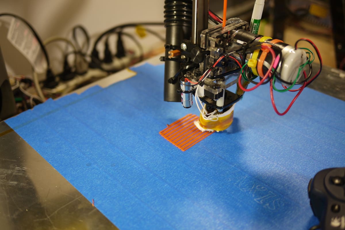 SCARA printers generally use Bowden extruder setups