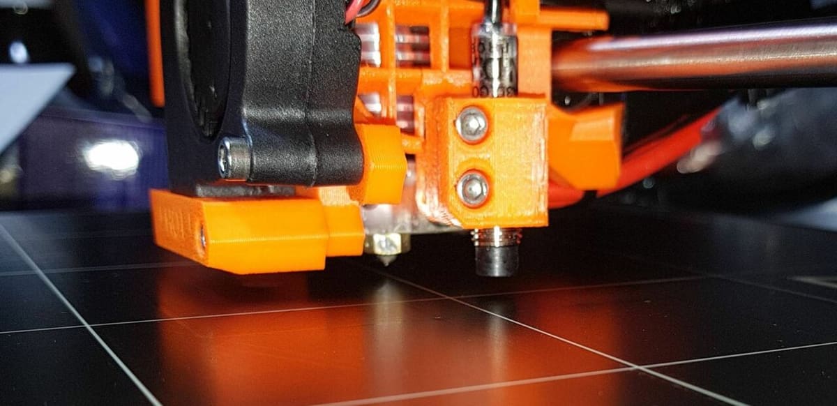 Inductive sensors detect metals