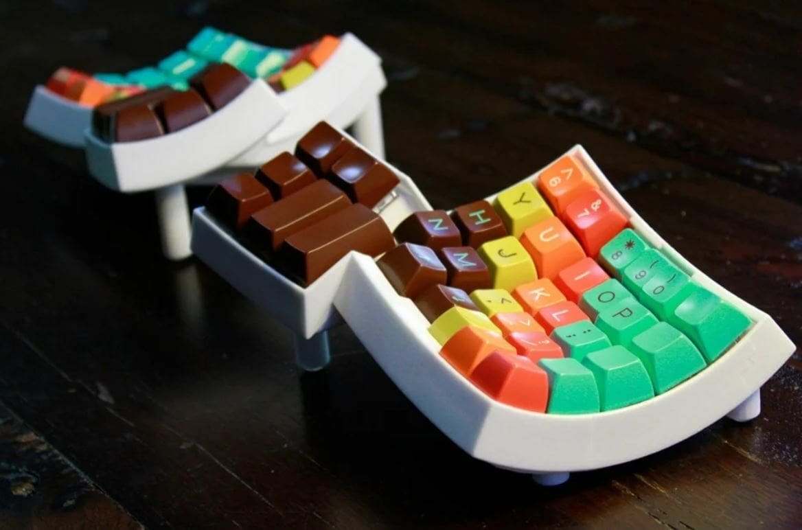 This keyboard has an interesting nonplanar shape