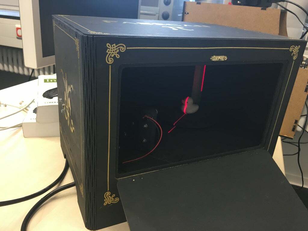 The FabScan Pi has a dark enclosure for better resolution