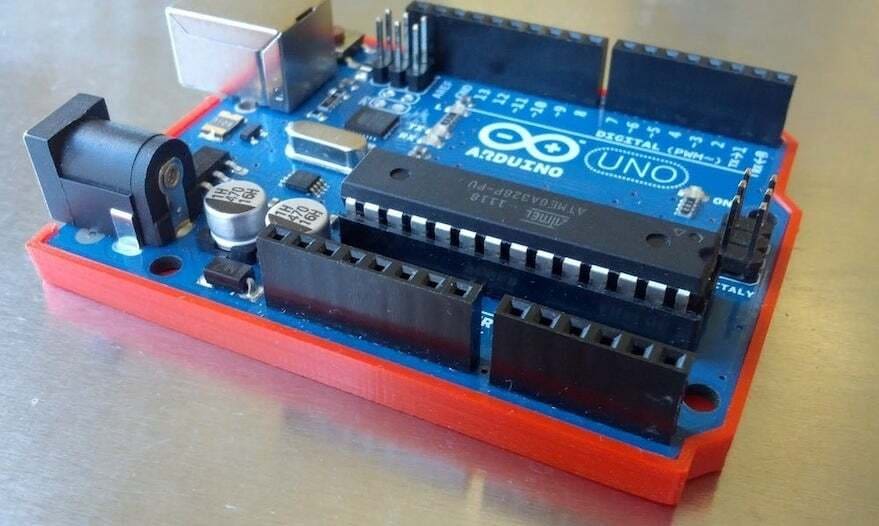 The Uno bumper case is a simple yet smart solution for handling these boards