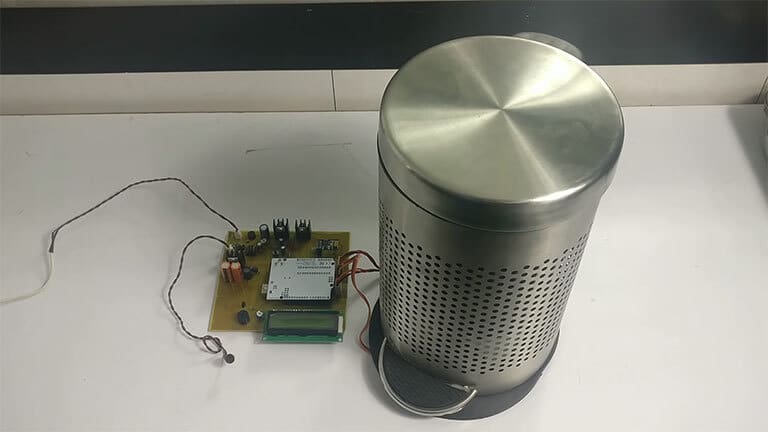 A smart dustbin that operates at the clap of a hand