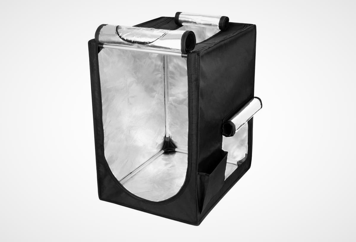 Image of: 19. <span class="link" data-action="modal-open" data-modal-ajax="/en/product-overlay/206344/limit/0/">Enclosure</span>