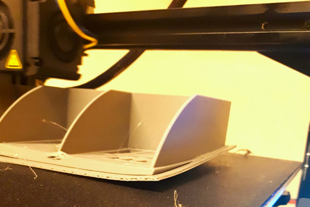 Corners are the areas of a print most likely to warp