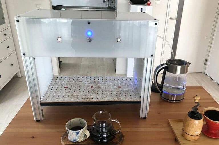 Get a hand-poured coffee without hands!