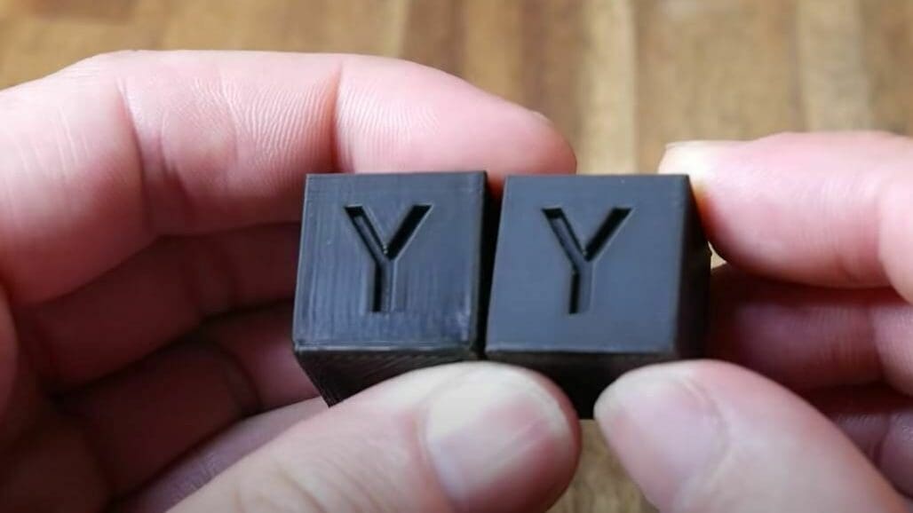 The outer surface quality of parts can be improved by linear advance (right)