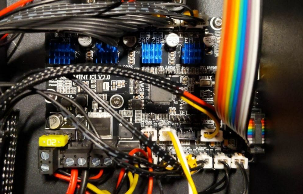 The SKR Mini E3 board works with linear advance as long you have compatible firmware