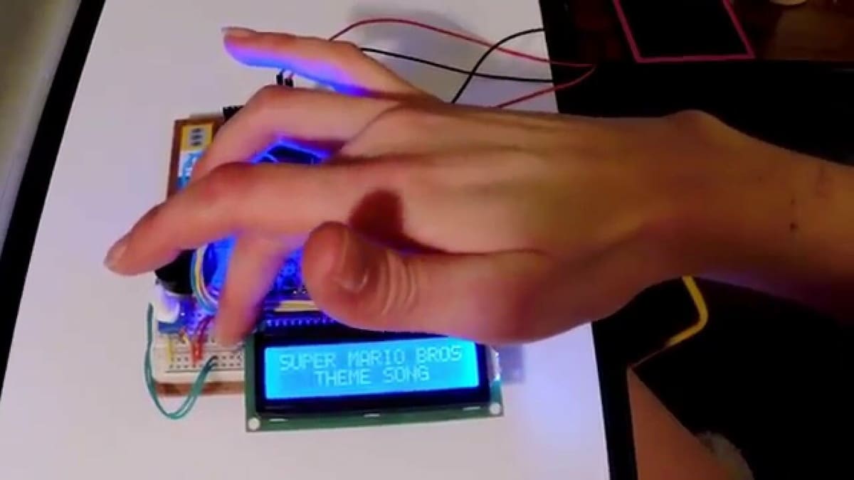 Let your Arduino pipe out some piano tunes