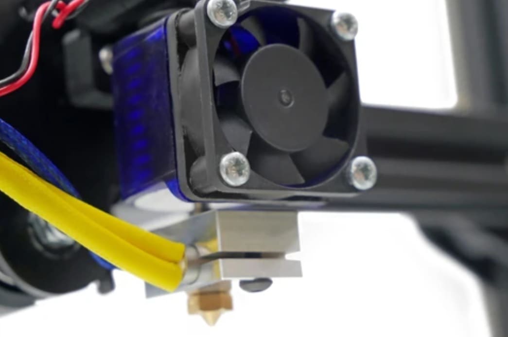E3D's V6 All-Metal HotEnd includes a fan to keep things cool