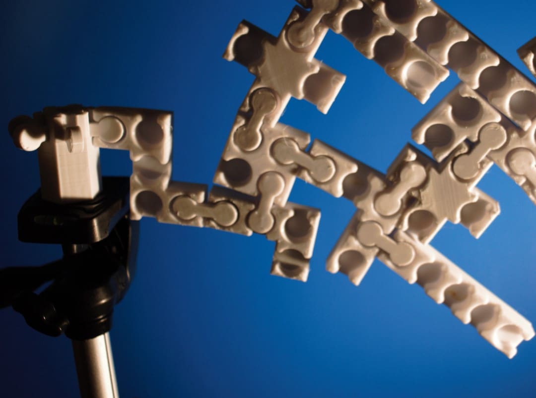 Defy gravity with these interlocking blocks