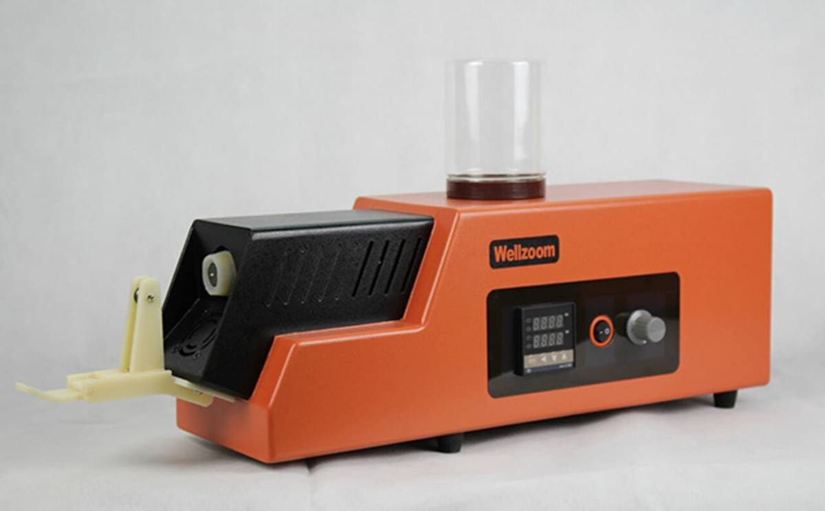 The WellZoom Pellet Extruder has a fairly small hopper