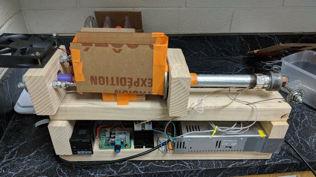 This extruder uses common parts and should only cost around $200 to build