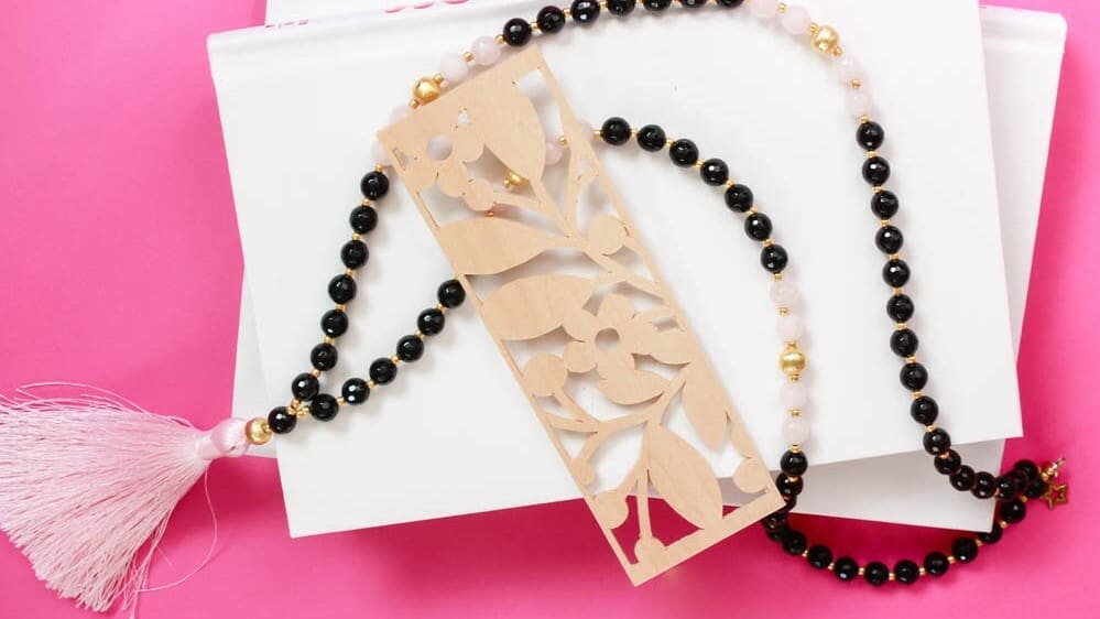 Customize your wooden bookmarks to match the book that you're reading