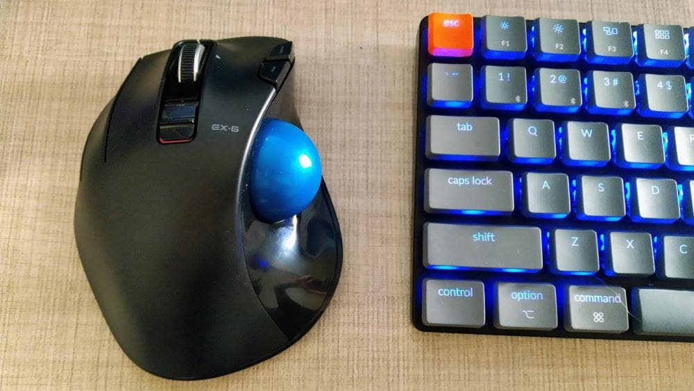 Image of: <span class="link" data-action="modal-open" data-modal-ajax="/en/product-overlay/241822/limit/0/">Elecom with Thumb-Operated Trackball</span>