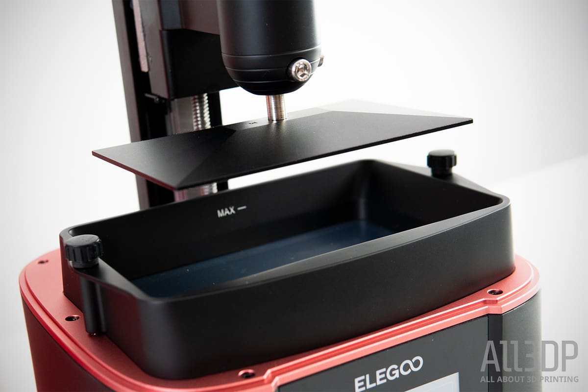 Image of Elegoo Mars 2 Pro vs Mars 3: Resin Handling