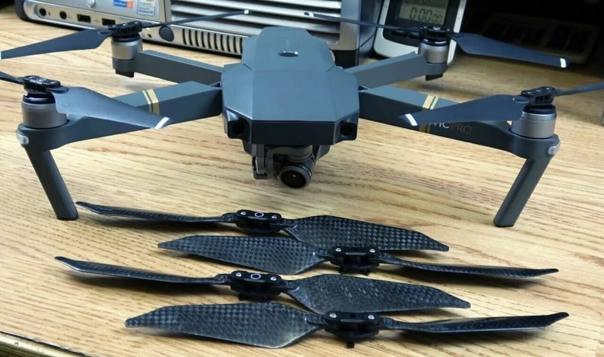 Carbon fiber propellers should be more durable than traditional plastic propellers