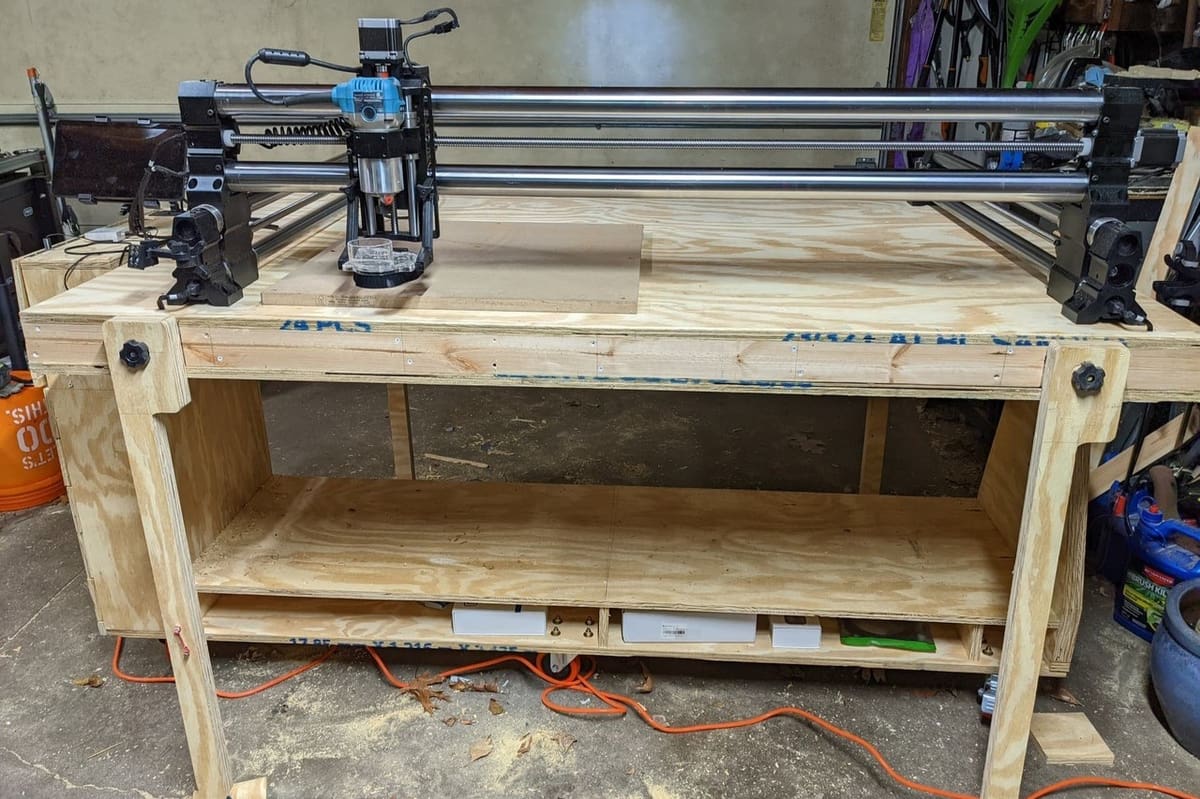 Bild von: <span class="link" data-action="modal-open" data-modal-ajax="/de/product-overlay/417444/limit/0/">Onefinity Woodworker</span>