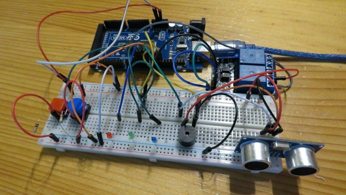 The alarm ready to be tested