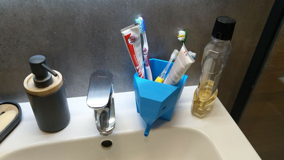An elephant never forgets... to keep your bathroom tidy