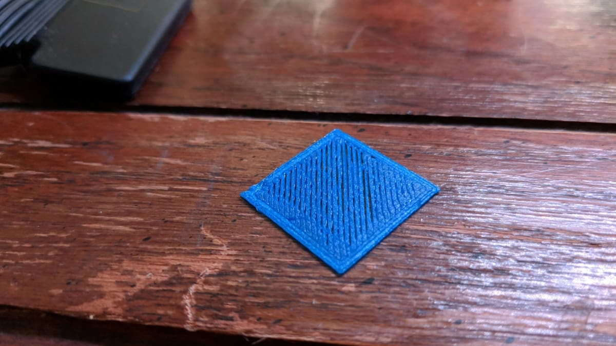 Gaps between lines lead to this grill-like pattern
