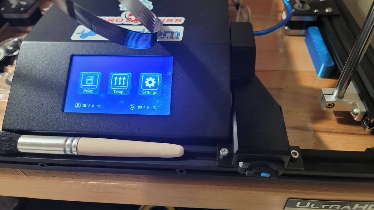 This housing provides an easily accessible place for your SD card adapter