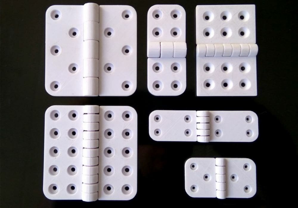 You can adjust the dimensions of this hinge in Customizer