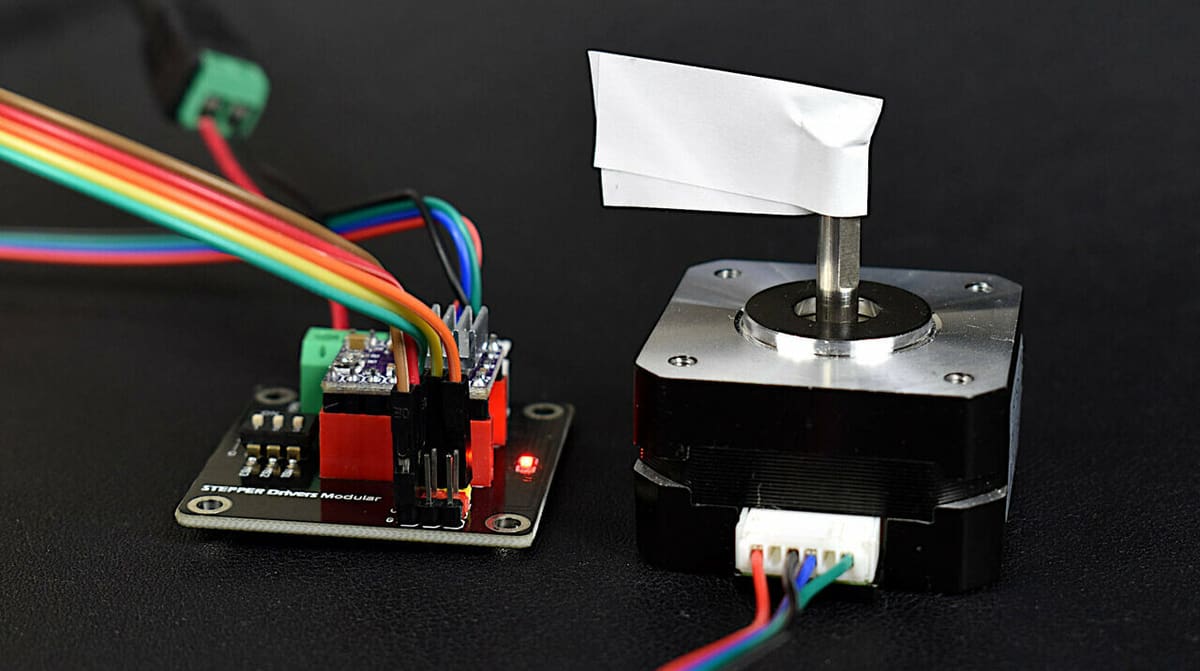 Controlling a NEMA 17HS4023 with a driver connected to a Raspberry Pi
