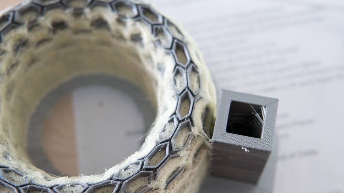 Image of: Dual Extrusion