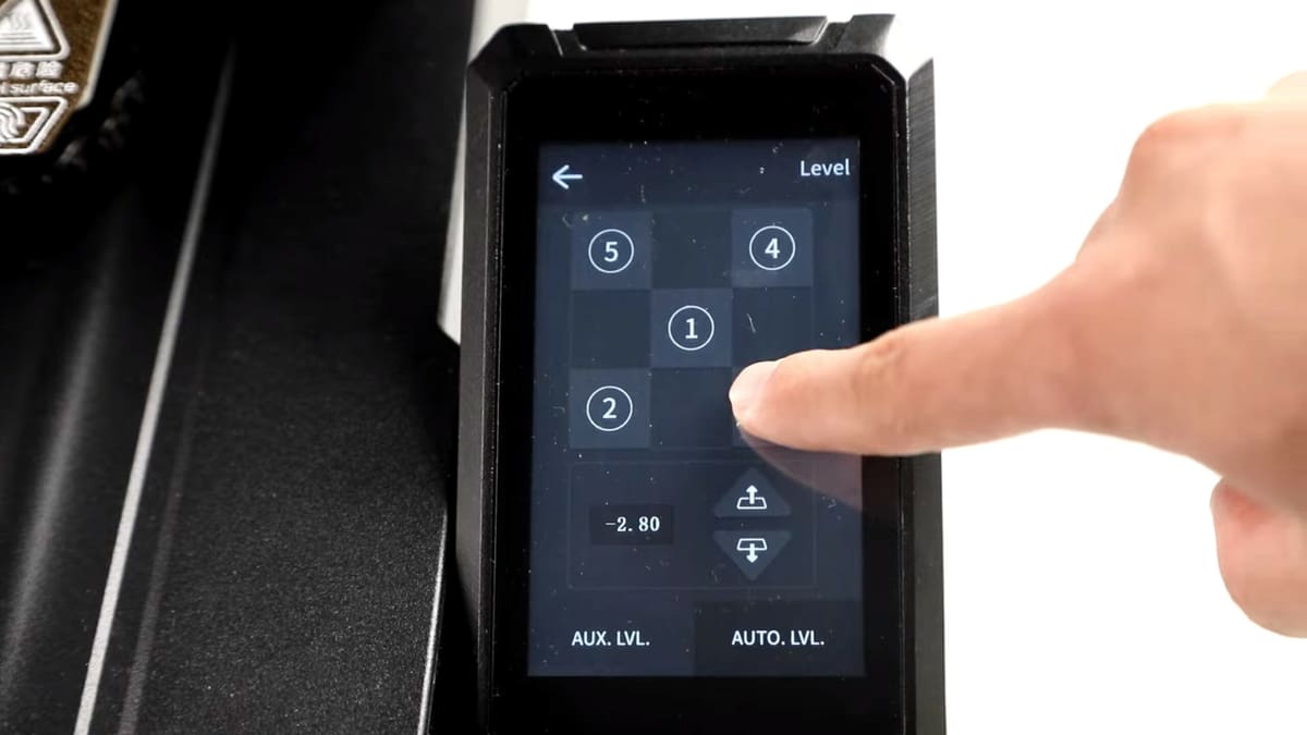 Photo de: 10. <span class="link" data-action="modal-open" data-modal-ajax="/fr/product-overlay/361947/limit/0/">Écran tactile LCD</span>