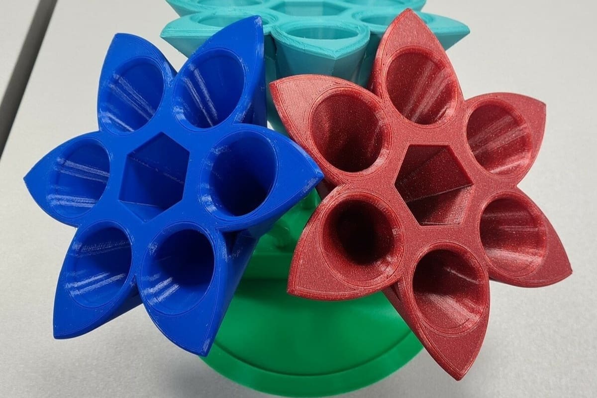 Image of: 15. Pen Holder