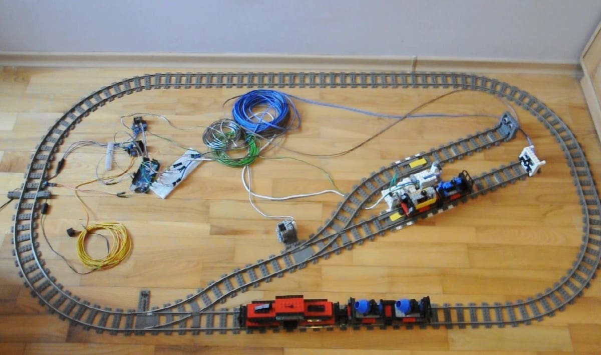 Image of: 5. Automatic Train Decoupler