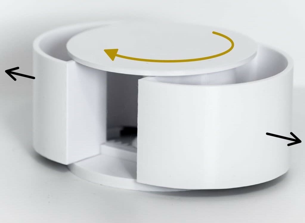 An example of the smooth motion this box has