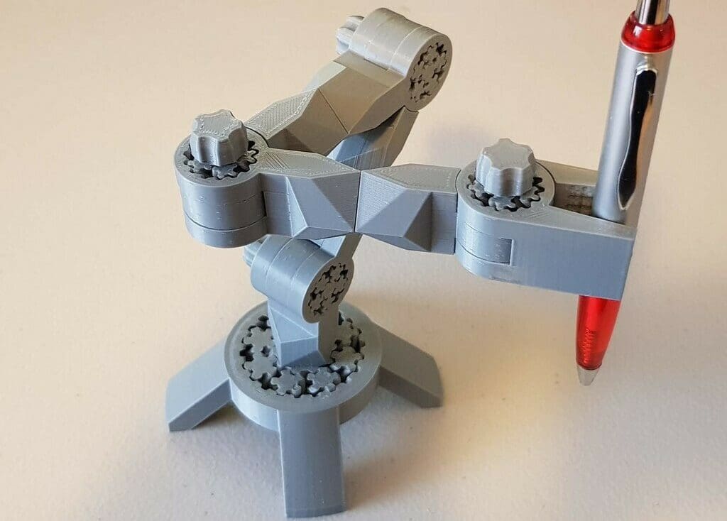 Make a cool toy robot arm with planetary gears