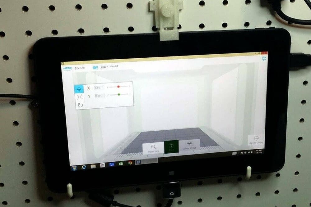 When you can't mount a flat screen in your workspace