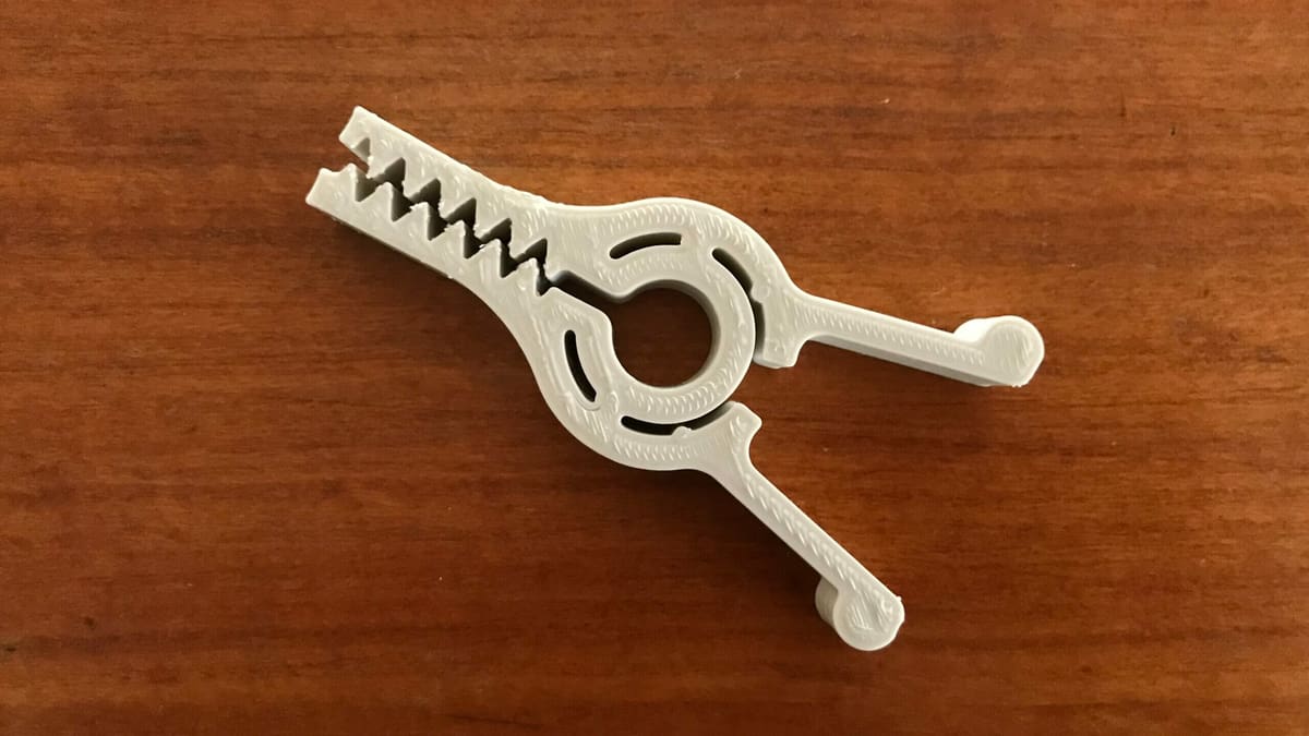 Imagen de: 9. Pinza para bolsas de aperitivos