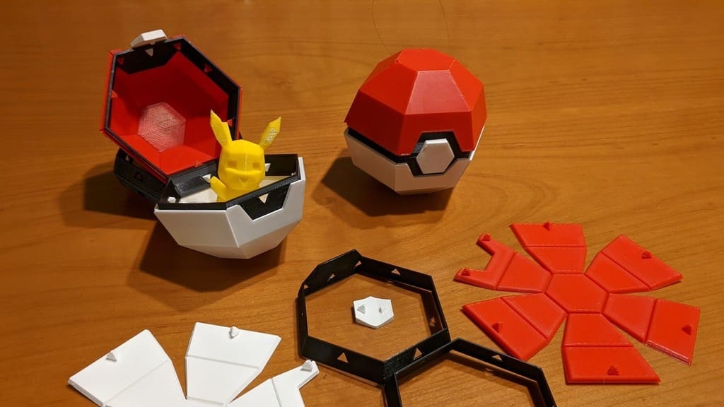 This low-poly Poké Ball assembles from flat pieces