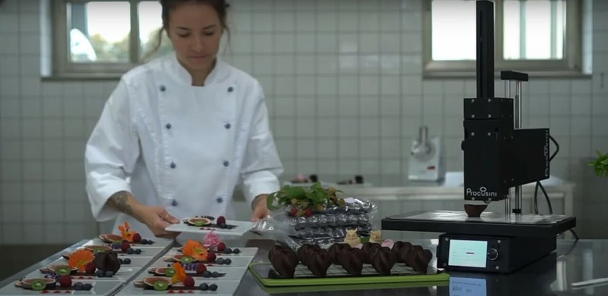 Chocolate is easy to refill without making a mess