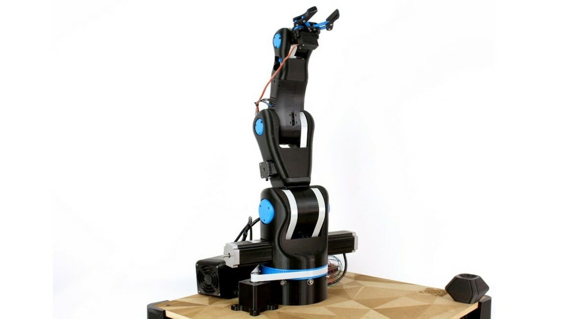 BCN3D has industrial robot functionality with the advantages of 3D printed parts