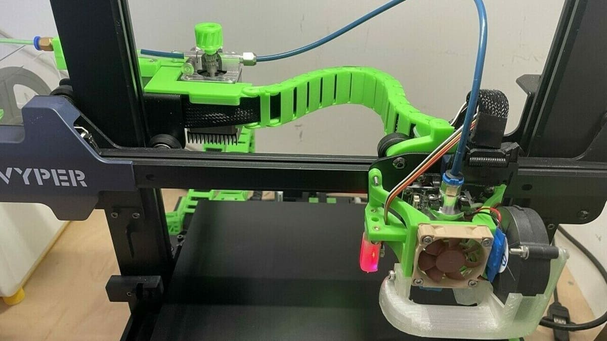 This project has parts that will keep your chain links without sagging