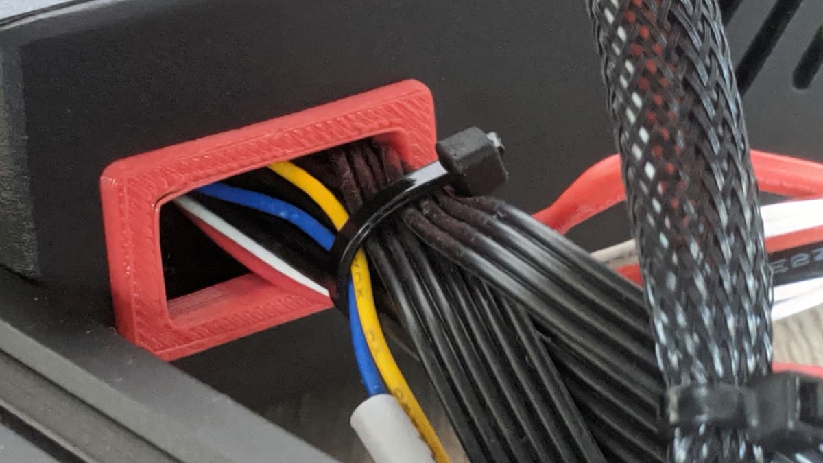 Prevent the sleeving from getting cut by the sharp aluminum frame.