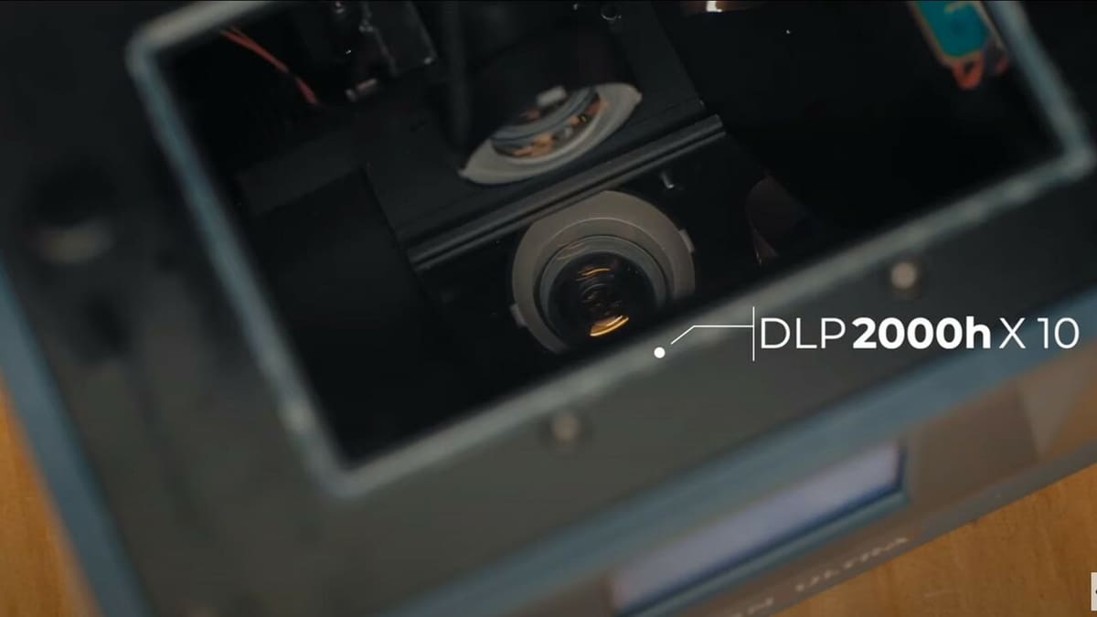 The Anycubic Photon Ultra's projector boasts a lifespan of 20,000 printing hours