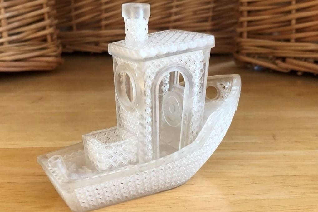 Image of: 10. Lattice Benchy 1
