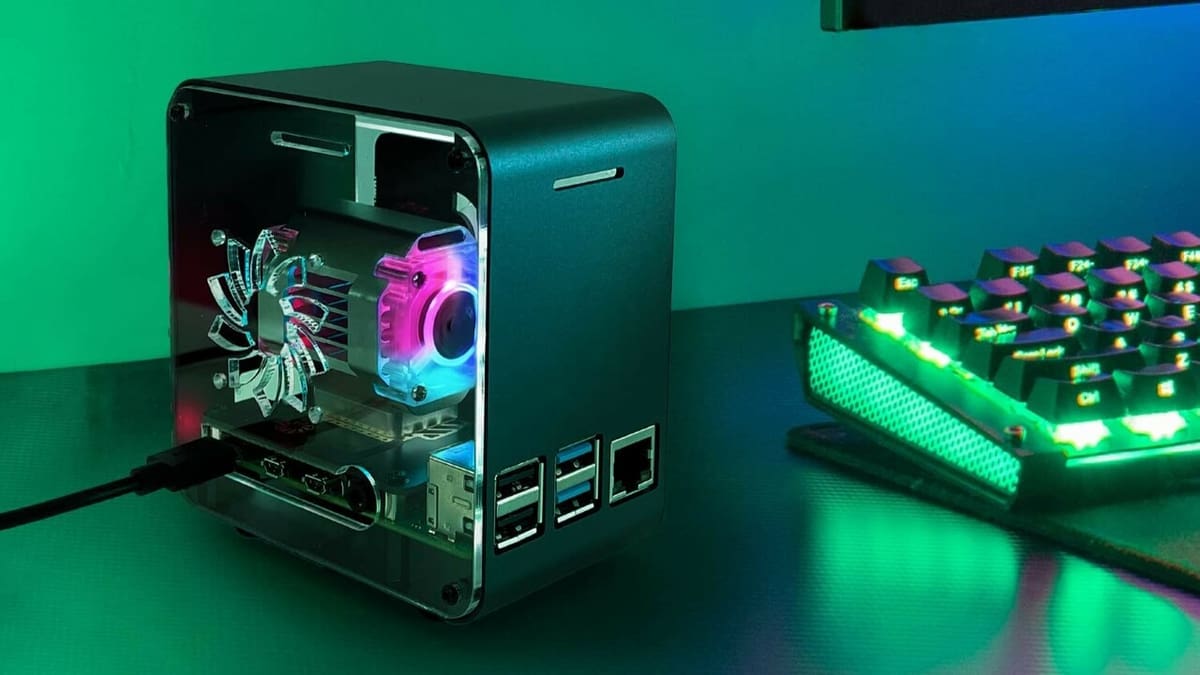 The LEDs in the ElectroCookie tower keep things interesting!