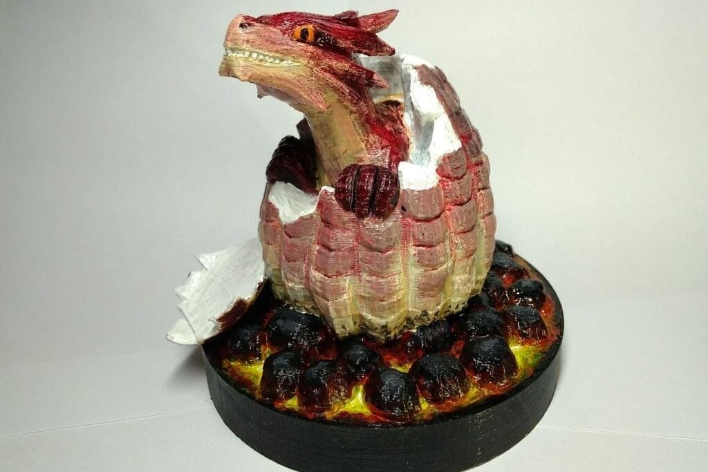 This dragon hatchling has a beautiful coat of paint