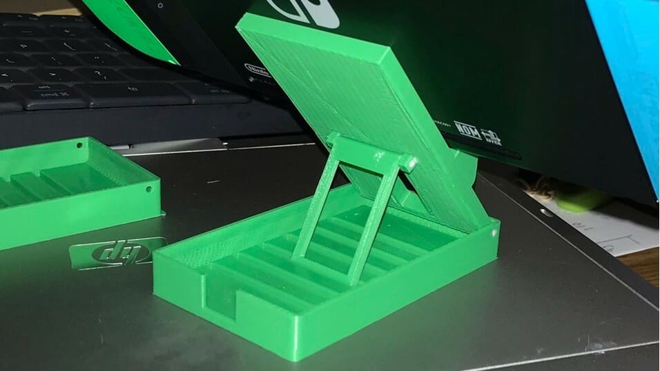 This stand provides multiple viewing angles