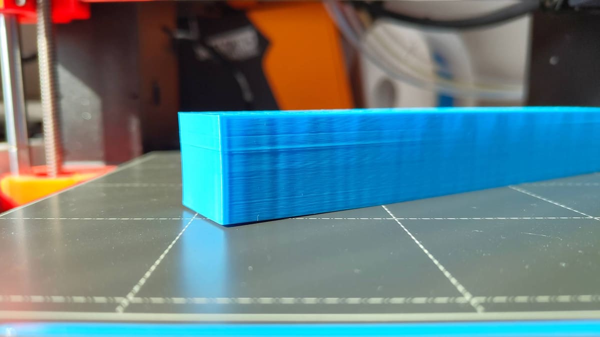 Image of 3D Printing Troubleshooting: 3D Printing Problems & Solutions (FDM & Resin): Vertical Patterns, Banding and Ghosting on Outer Walls